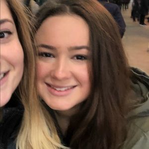 Meet your Posher, Anna